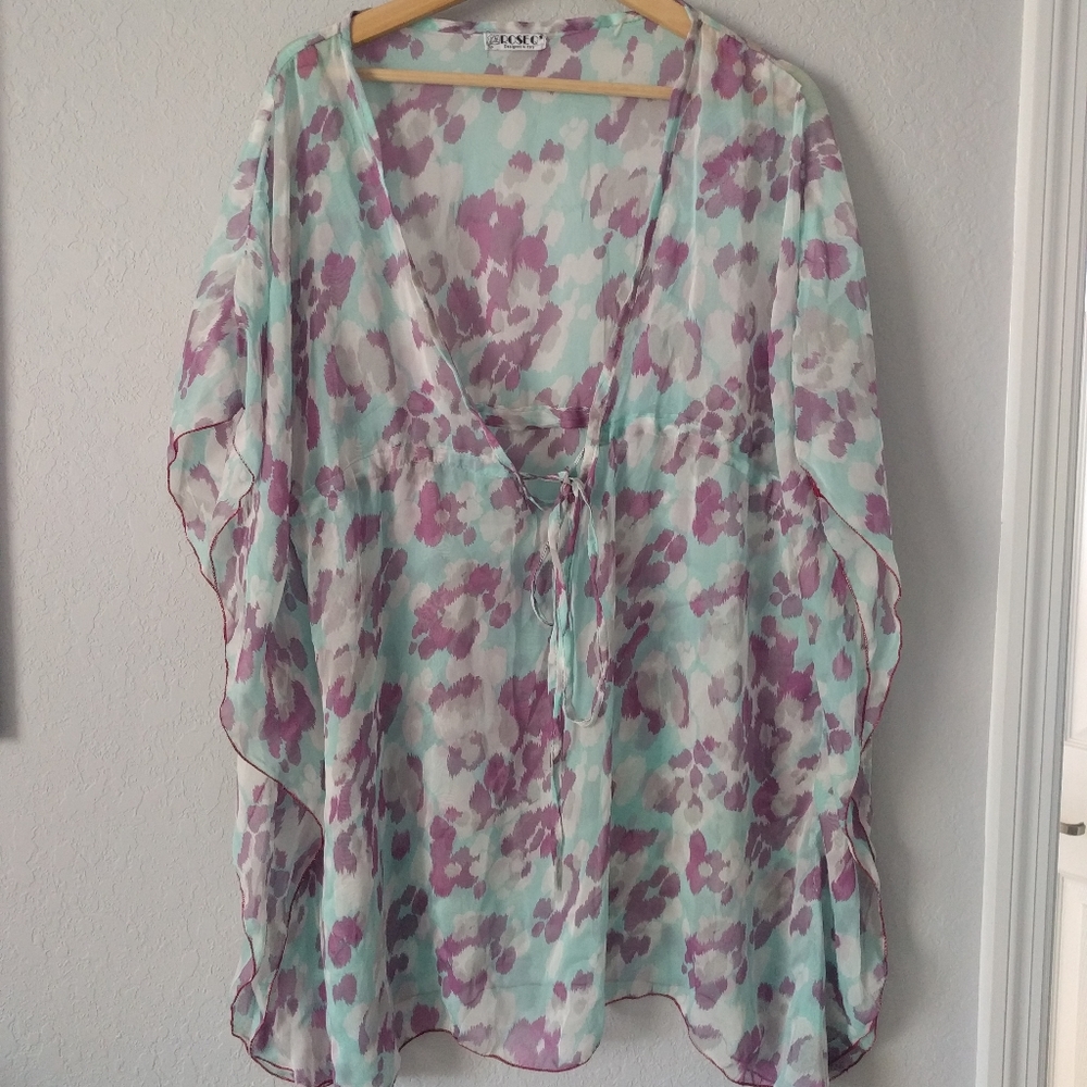 Nwot Floral Beach Coverup